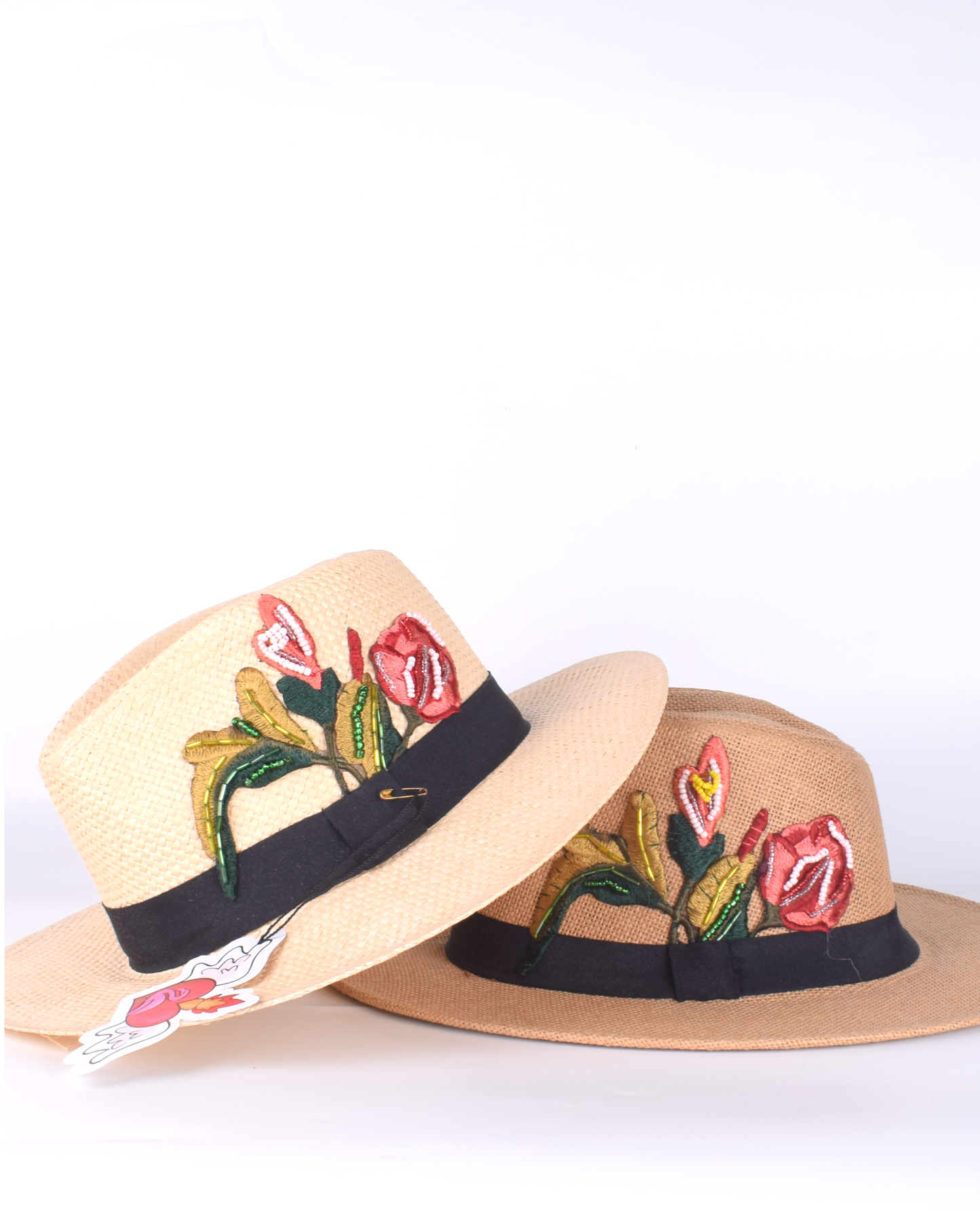 Sombrero Bordado Flores Piedras y Lentejuelas