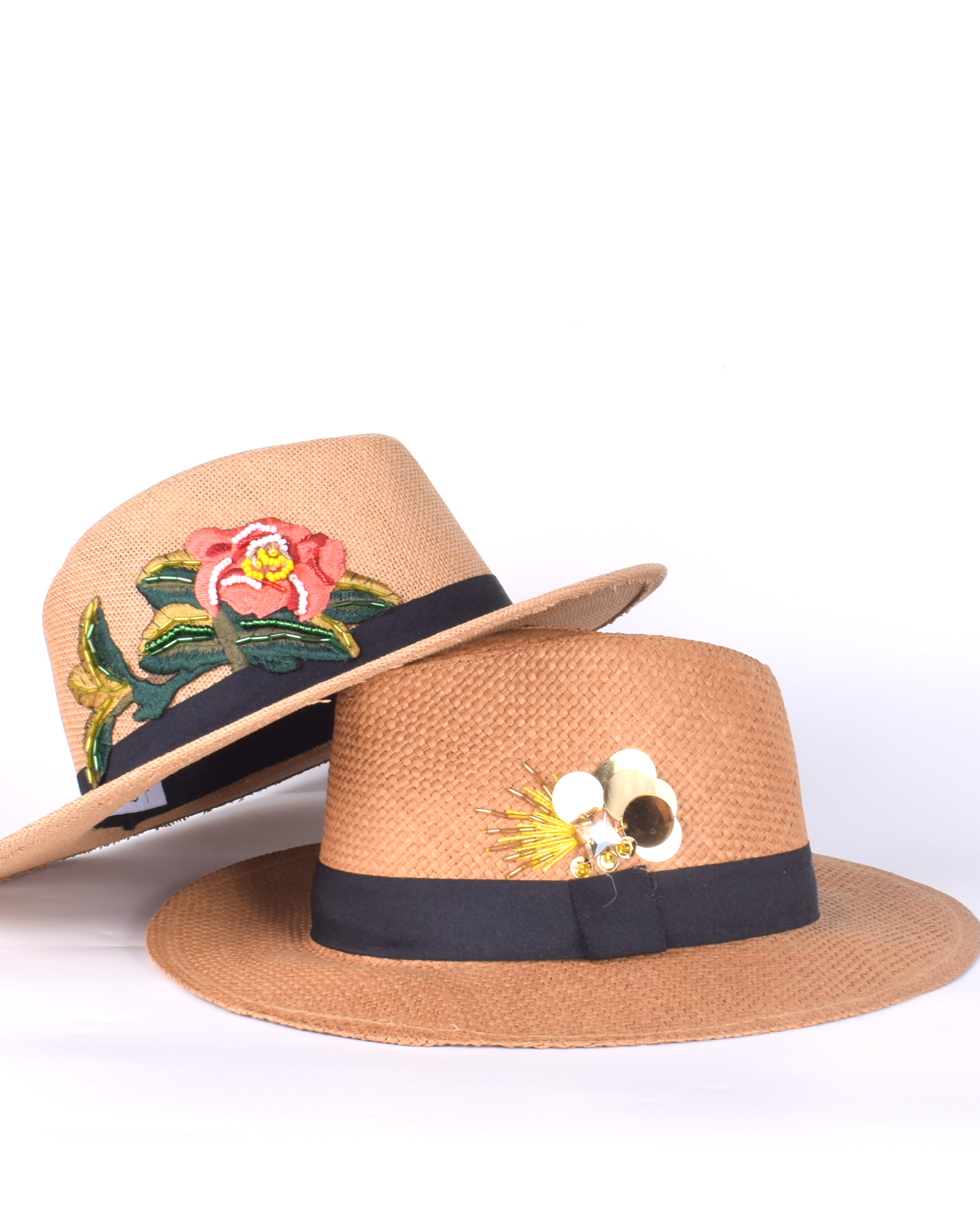 Sombrero Bordado Flores Piedras y Lentejuelas