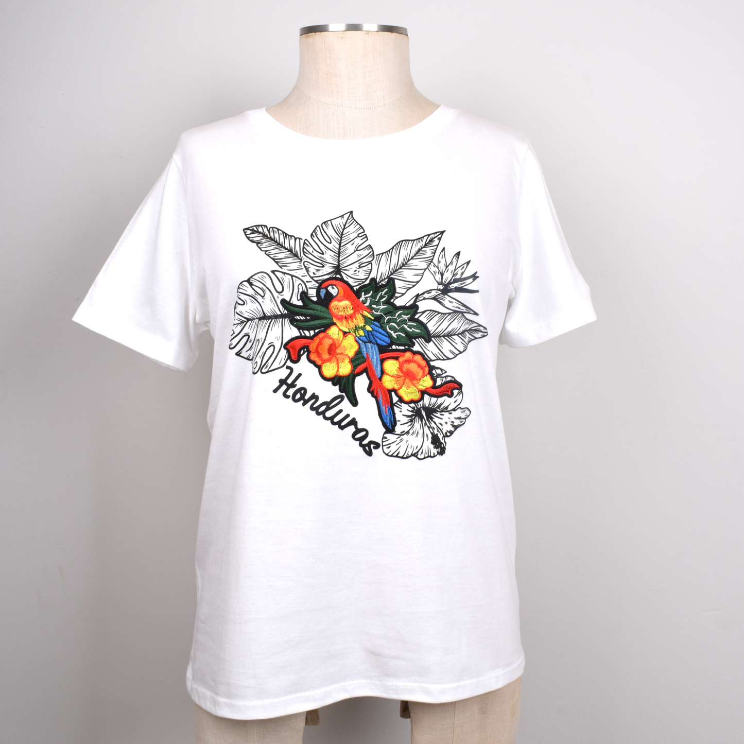 Guacamaya Tropical Bordada Honduras Camiseta Mujer