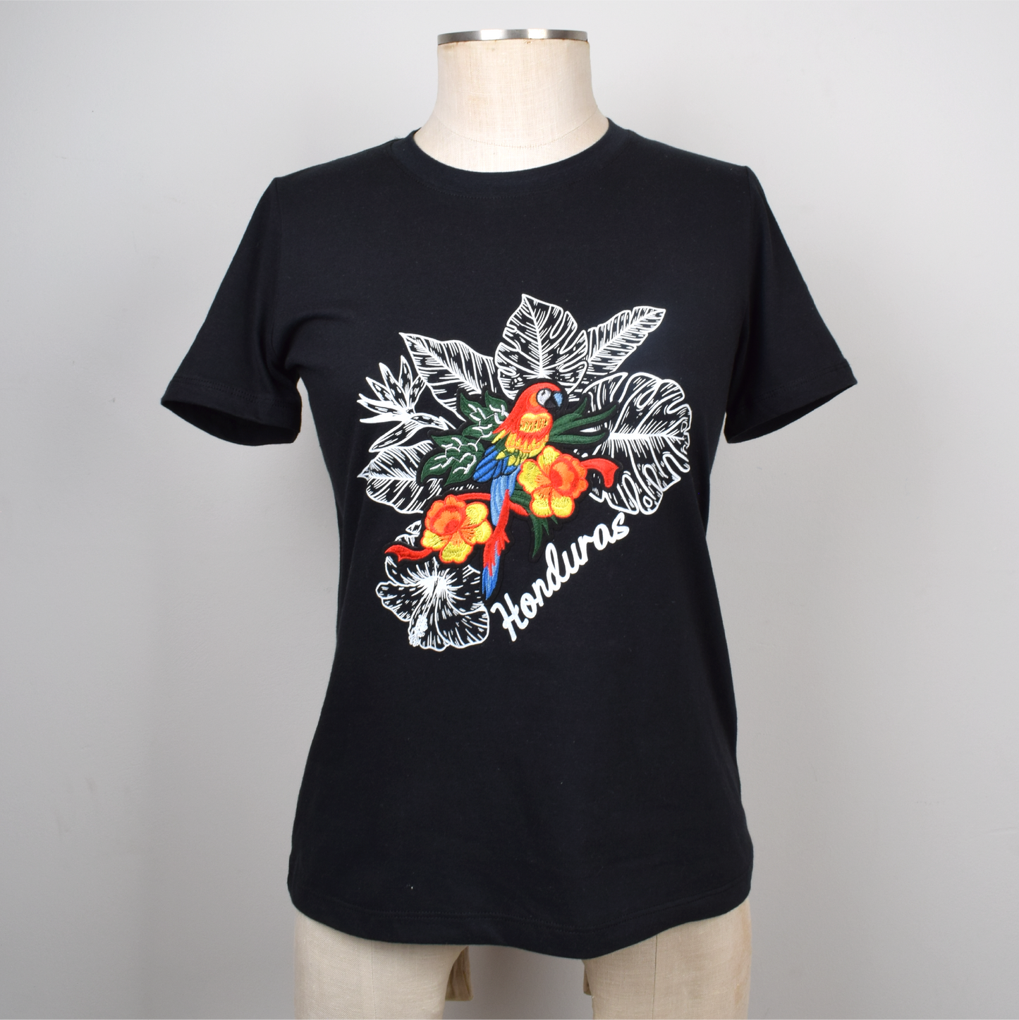 Guacamaya Tropical Bordada Honduras Camiseta Mujer