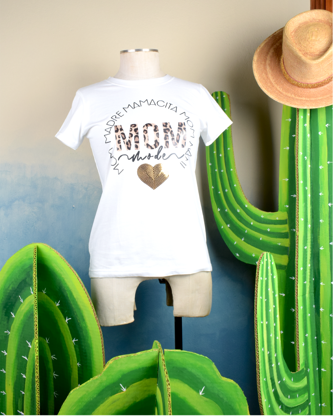 Mom Mode T−Shirt