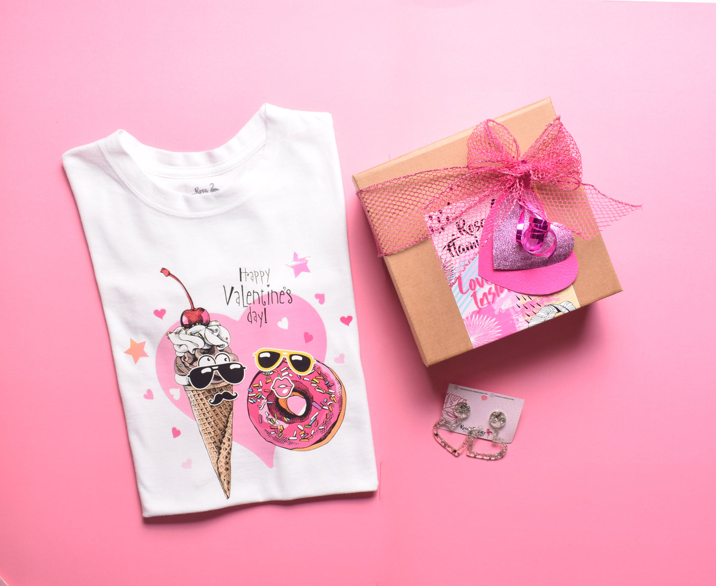 Happy Valentines Day T−Shirt