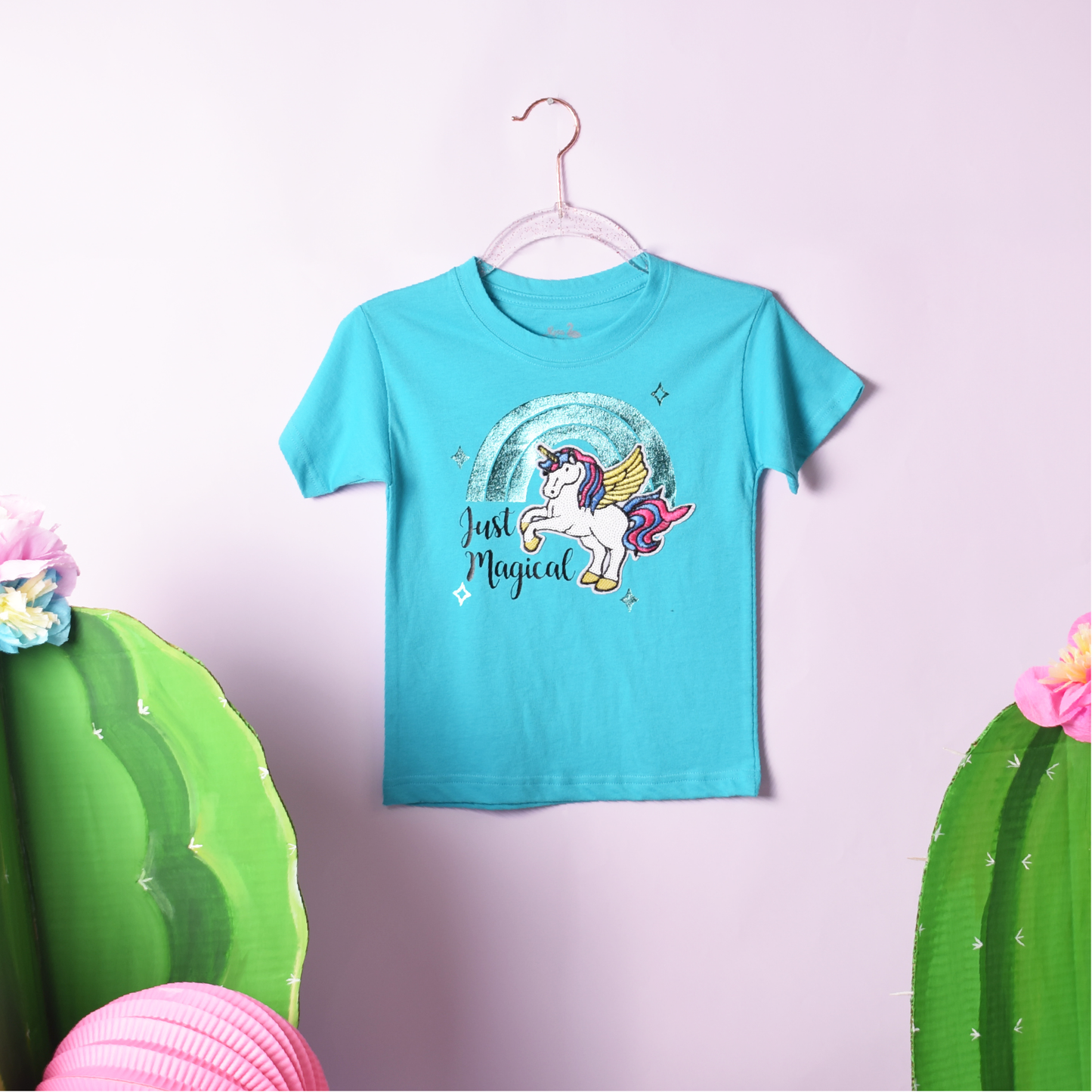 Rainbow Unicorn T−Shirt