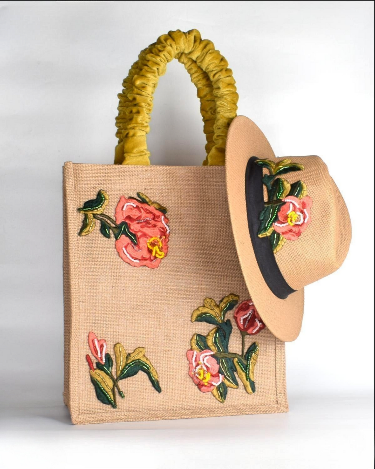 Bolso Flores Bordadas Piedras y Lentejuelas