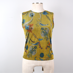 Top Velvet Dorada con Flores