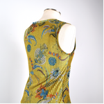 Top Velvet Dorada con Flores