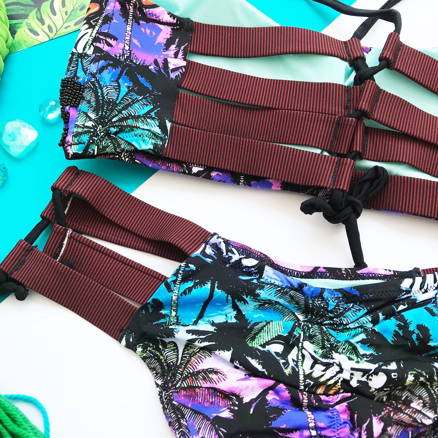 Bikini Palm Paradise de piedras