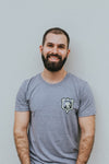 Escudo Gris Bordado T-shirt