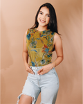 Top Velvet Dorada con Flores