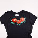 T-Shirt Rosas Bordadas Cuello